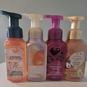 Bath & Body Works Foaming Hand Soap Variety Pack - Pink, Peach, Cream, Gold